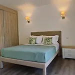 ヴィラ 6 Bedroom Private Tenazinha I, With Private Pool