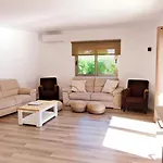 6 Bedroom Private Tenazinha I, With Private Pool *