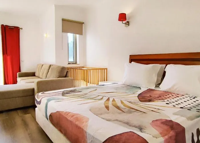 Villa 6 Bedroom Private Tenazinha I, With Private Pool Albufeira