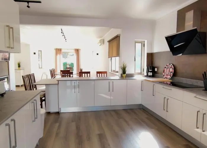 6 Bedroom Private Tenazinha I, With Private Pool Villa Albufeira