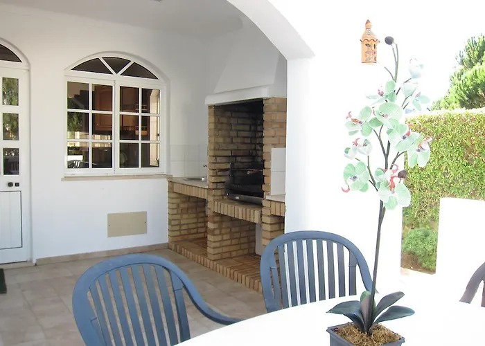 Villa 6 Bedroom Private Tenazinha I, With Private Pool Albufeira