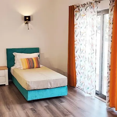 Вилла 6 Bedroom Private Tenazinha I, With Private Pool Албуфейра
